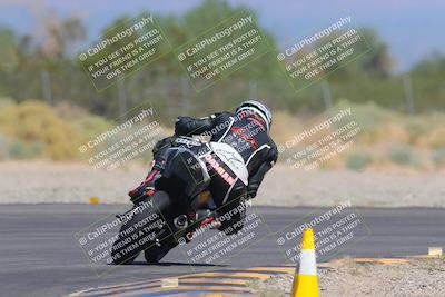 media/Sep-25-2023-Moto Forza (Mon) [[81ffa65e0a]]/B-C Group/Session 4 (Turn 2 Backside)/